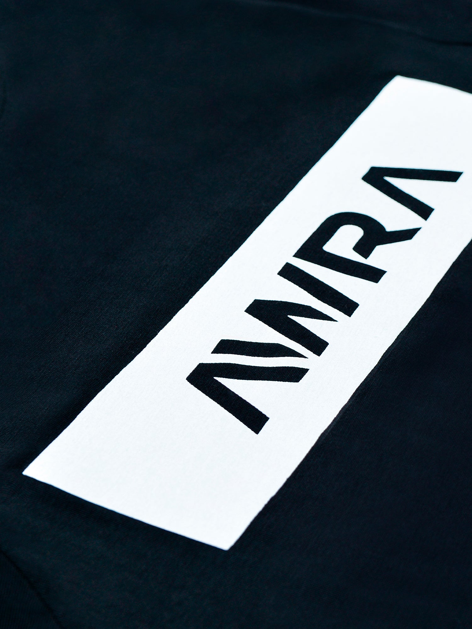 Camiseta AWRA Box Logo